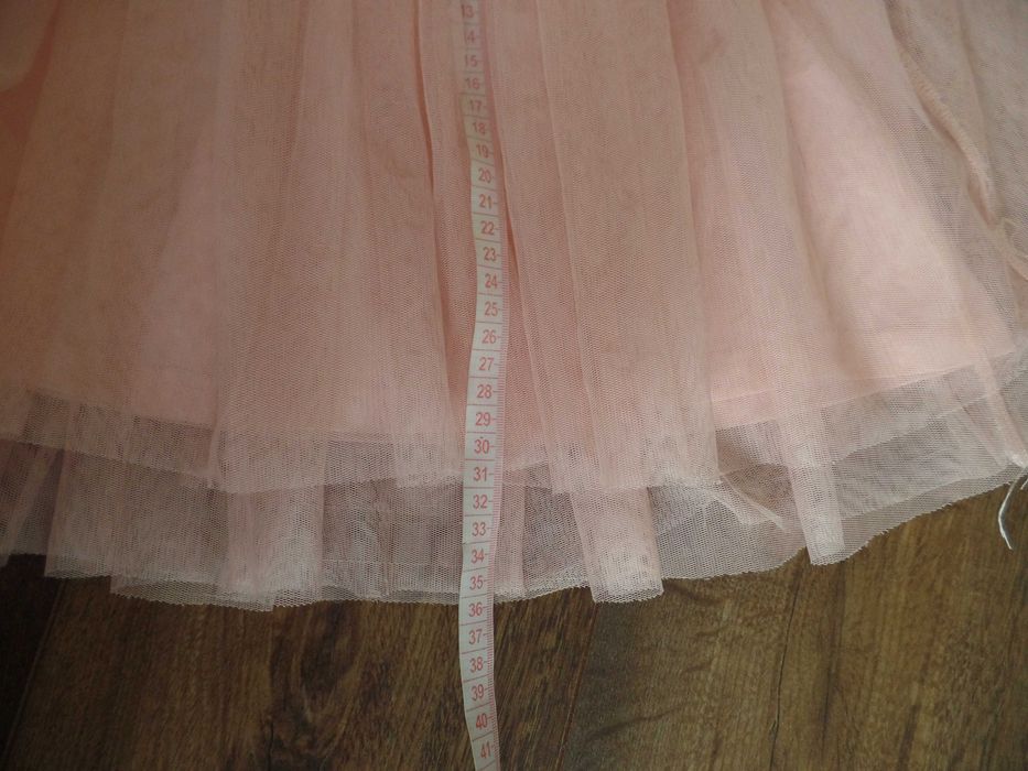 Jasno różowa tiulowa spódniczka R. 122