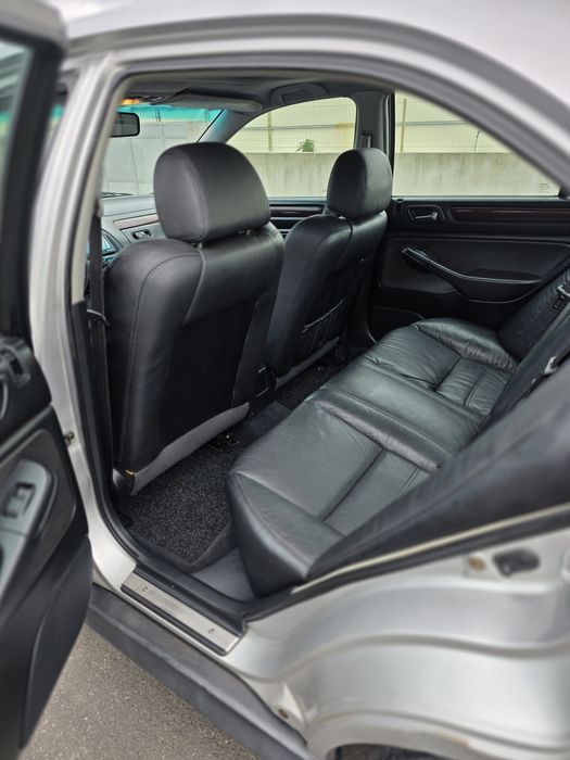 Honda Accord 2.0i V-TEC