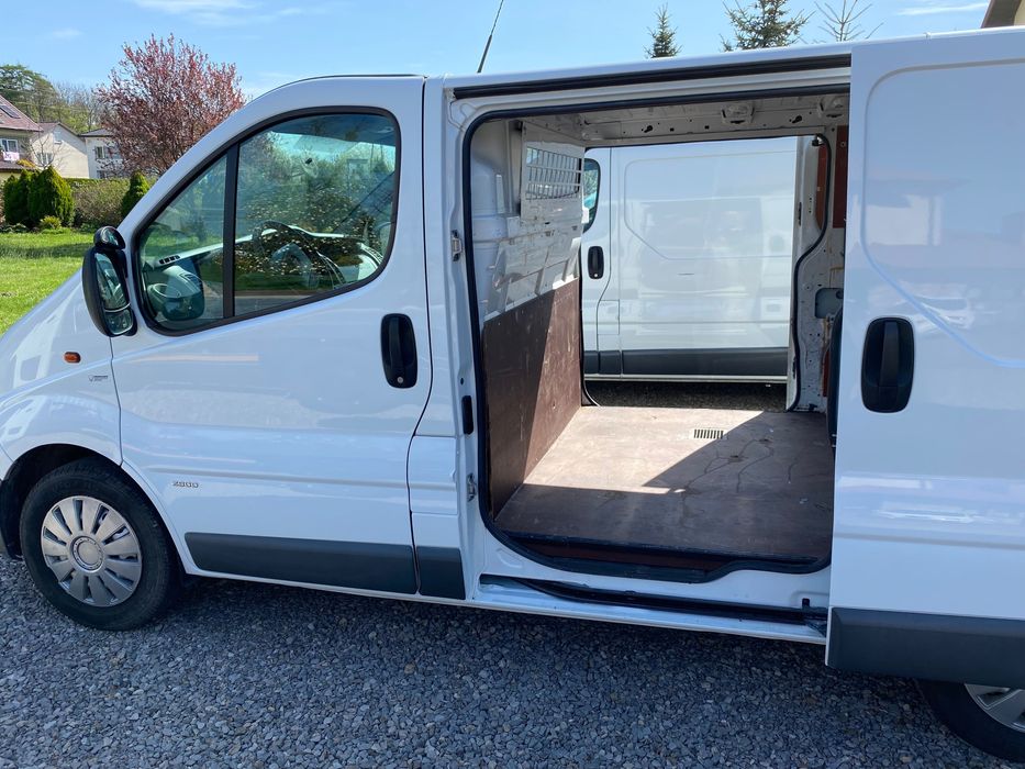 Wynajem, wypożyczenie busa, opel vivaro, bez limitu, OC, AC, NNW, ASIS