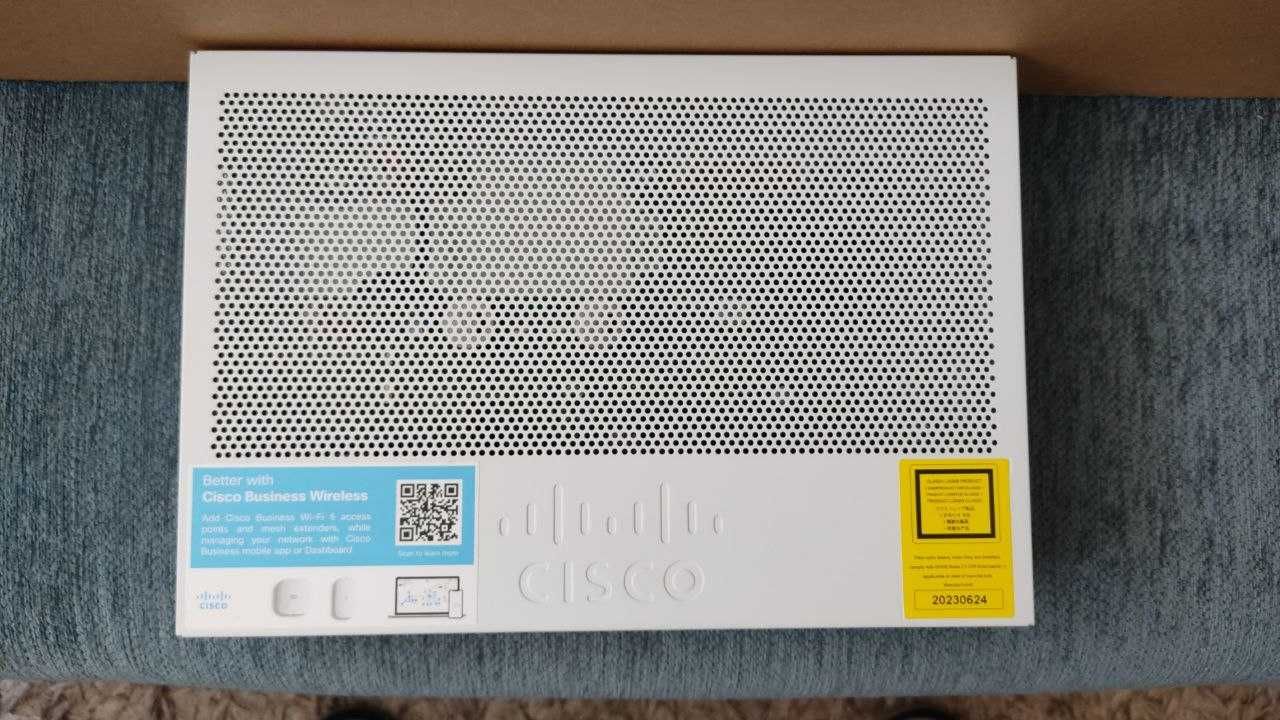 Продам Коммутатор сетевой Cisco CBS220-8T-E-2G-EU (brand new)