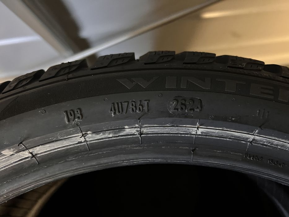 Pirelli Powergy Winter 225/40/18 zimowe opony