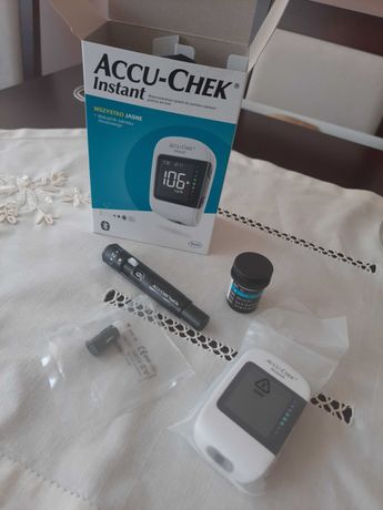 Nowy Glukometr Accu Chek Instant