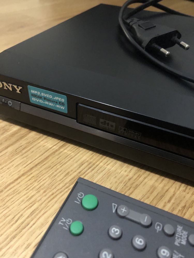 Odtwarzacz Sony CD/DVD player DVP-NS355