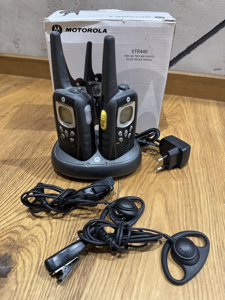 Motorola XTR446 - 2 szt krótkofalówki + słuchawki