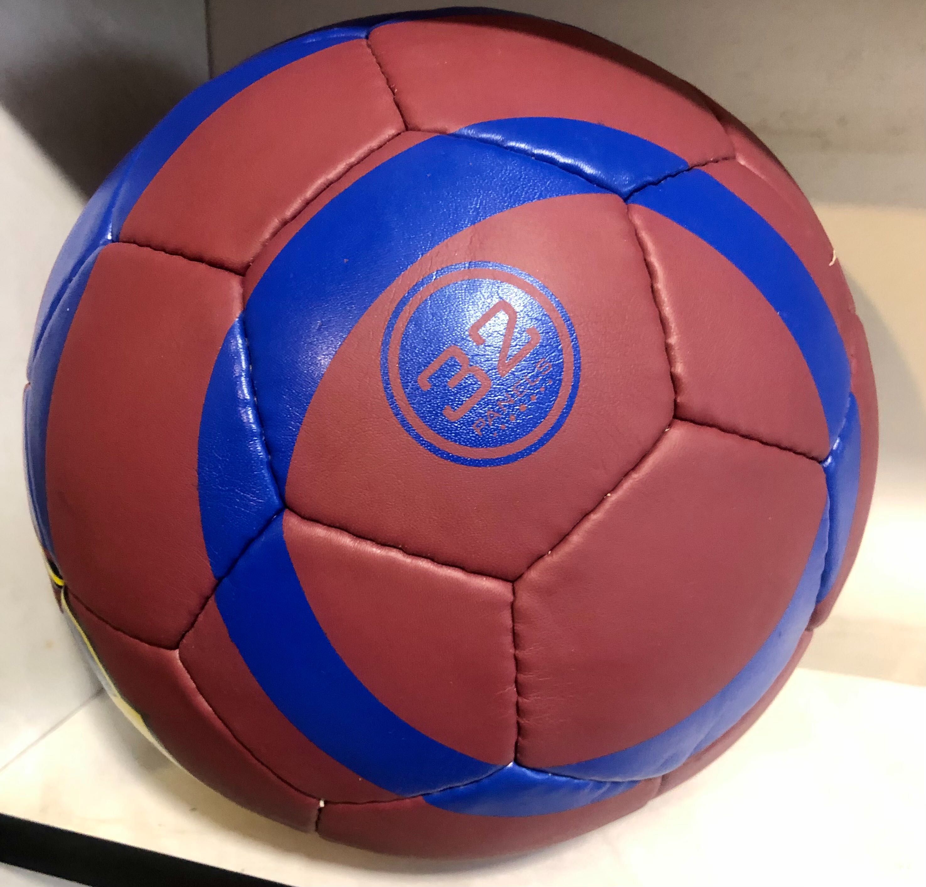 Мяч футбольный для асфальта ФК Барселона