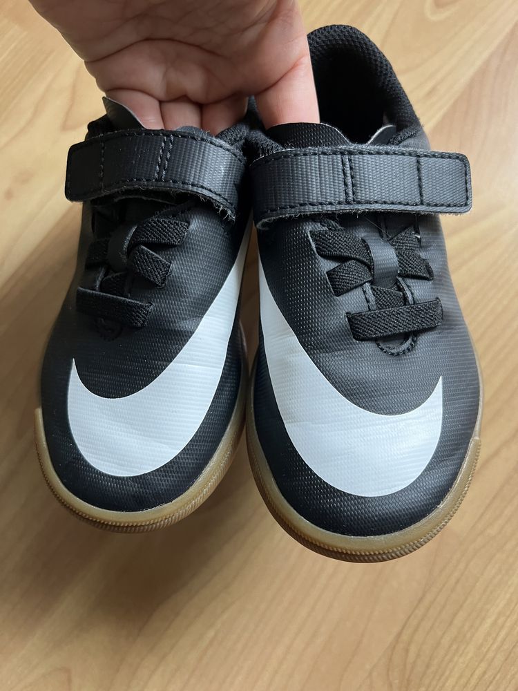 Копочки,бутсы,кроссовки Nike оригинал