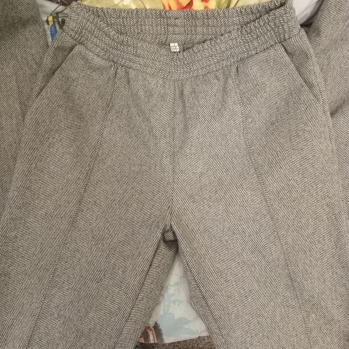 Продам теплі кашемірові брюки р.44