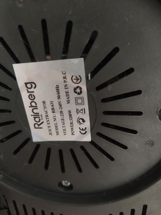 Соковижималка, вживана 1 раз.