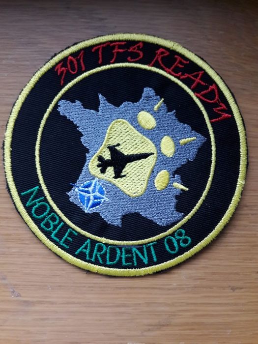 pacths F16 e outros-9 patches