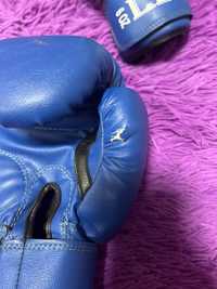 Боксерські перчатки LEV