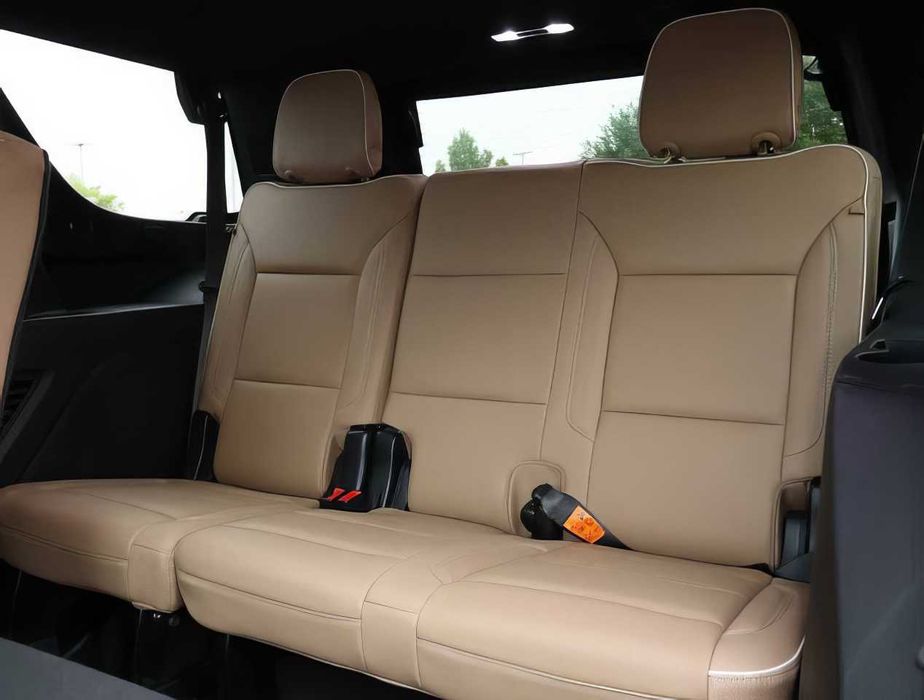 Chevrolet Tahoe      2022