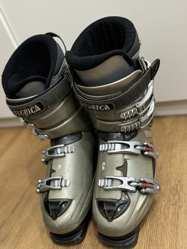 Buty narciarskie 27  42 rozmiar technica