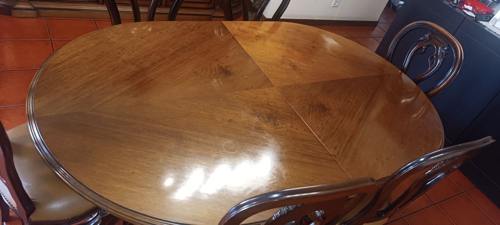 Mobilia de sala em nogueira