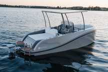 Majestatyczna Łódź Elektryczna 660 SUN BOAT
