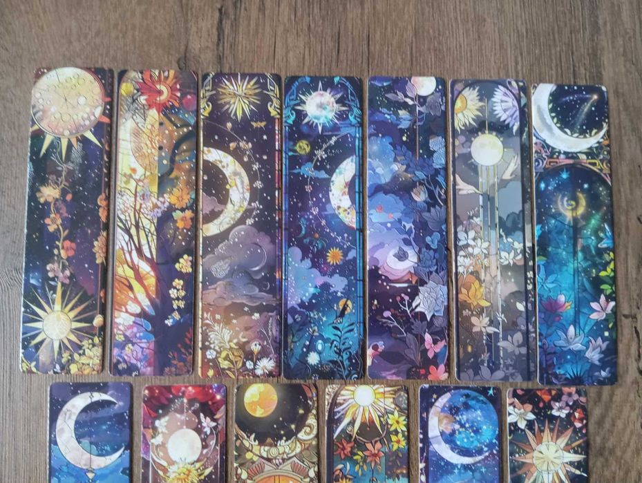 19 kartonowych zakładek do książek. Kosmos