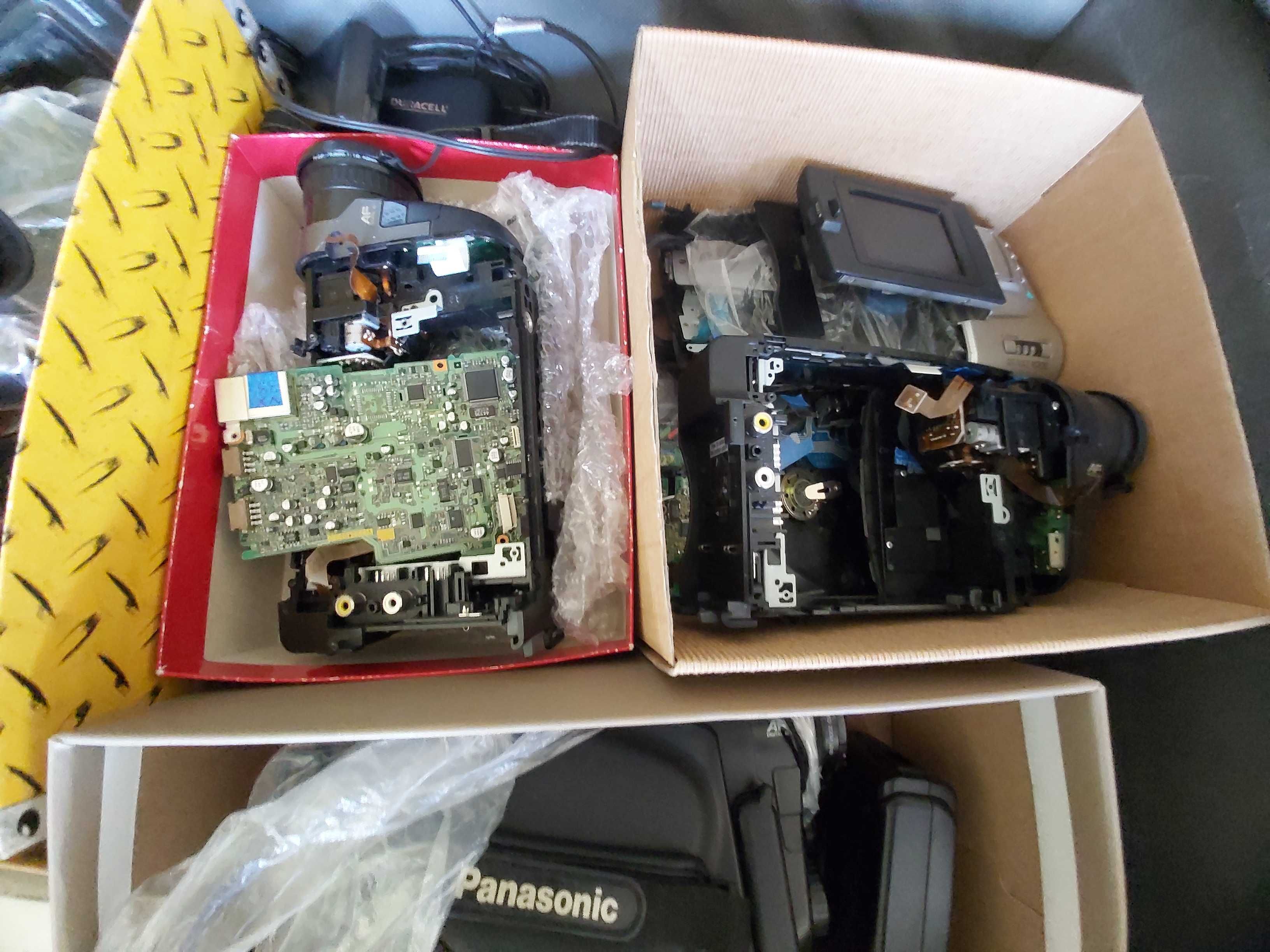Kamera Panasonic VHS-C walizka części oraz podzaspołów