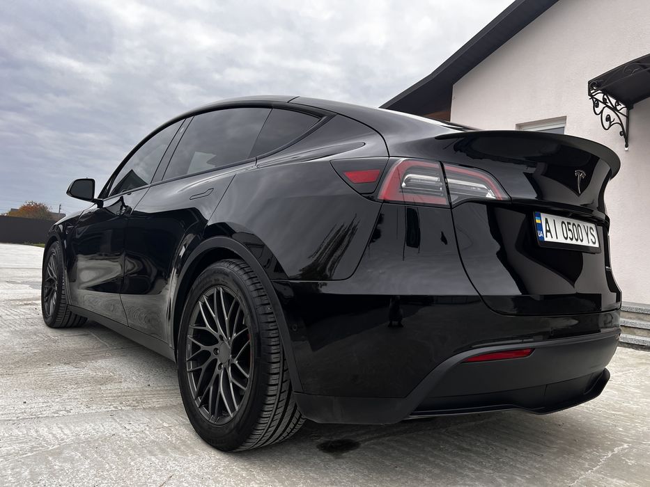 Tesla Model Y 2021год