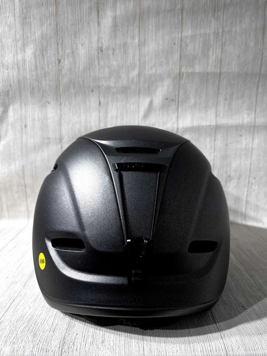 Powystawowy Kask Narciarski Giro Zone Mips r. L (59-62.5cm)