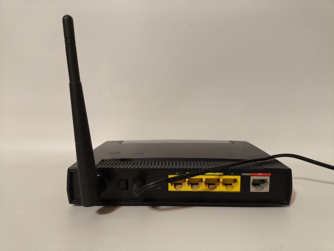 Роутер ZyXel p660hw-t3 v2 маршрутизатор