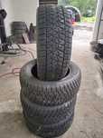 Шини Bridgestone blizzak dm-v2 255/55 R18.