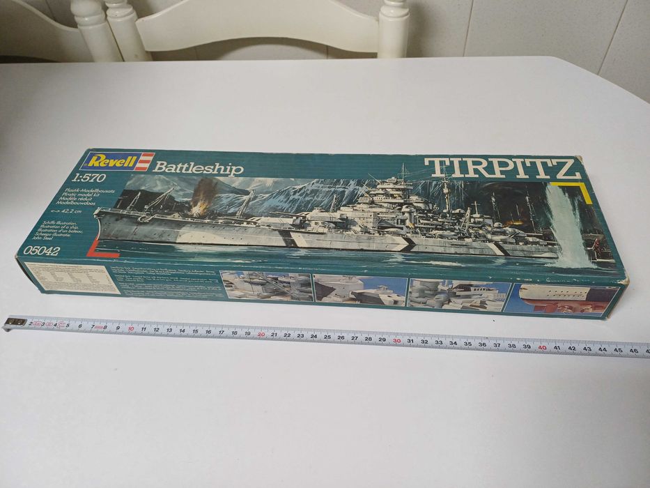 Navio Couraçado Tirpitz da Revell