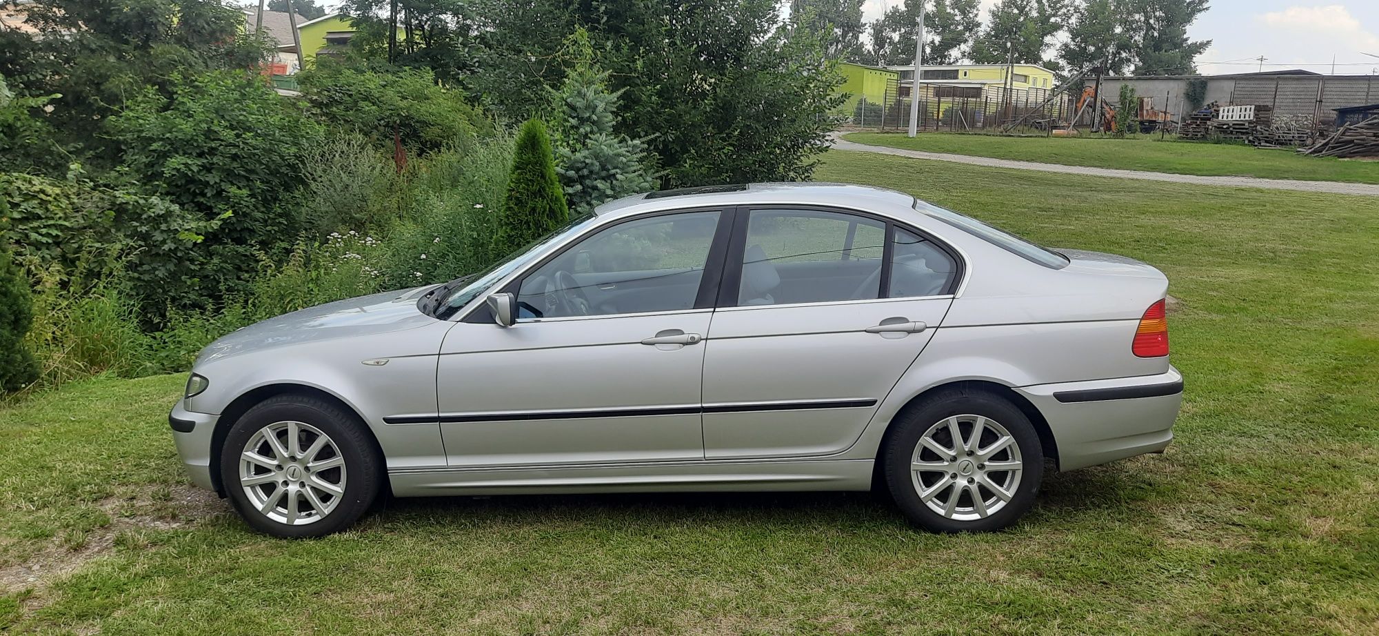 BMW seri 3 e46 325i 192KM