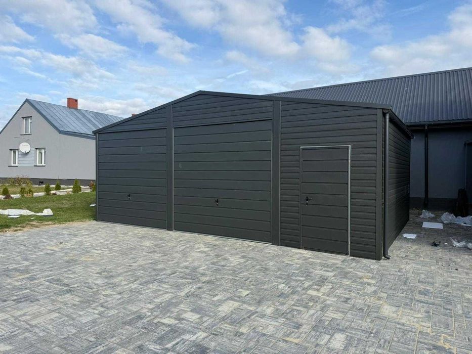 Garaż blaszany dwustanowiskowy 8x6 dwuspadowy, Bramy uchylne, Grafit
