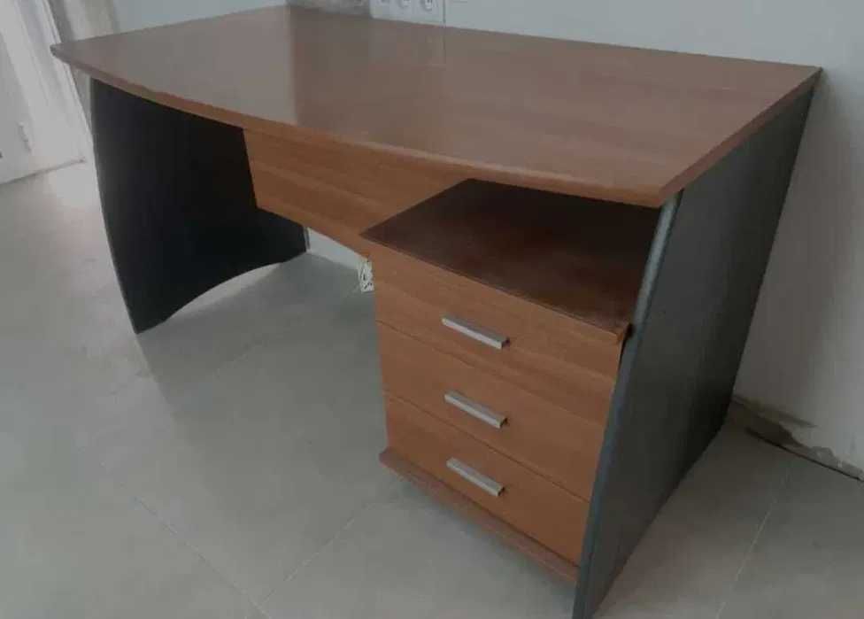 Secretaria com modulo de gavetas como nova