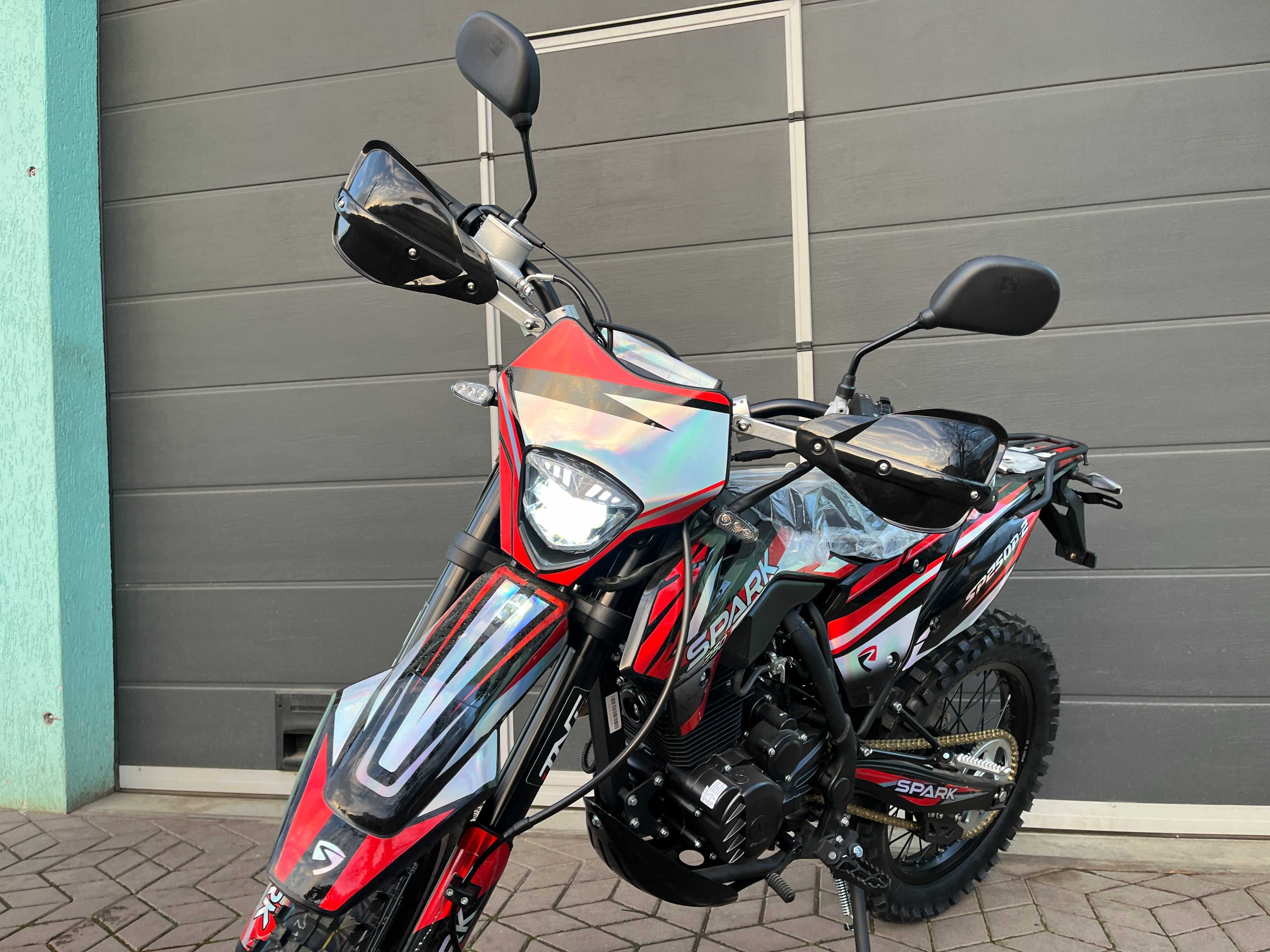Мотоцикл Spark SP250P-2 Ендуро/Крос 21 (к. с.)