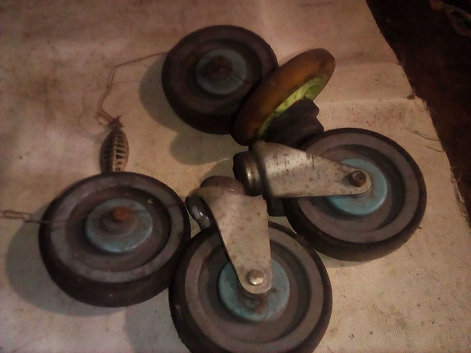 Продам 3 пары колес