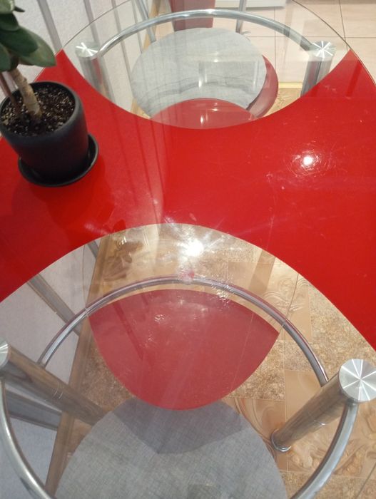 Кухонний комплект для кухні Бровари 
Скляний