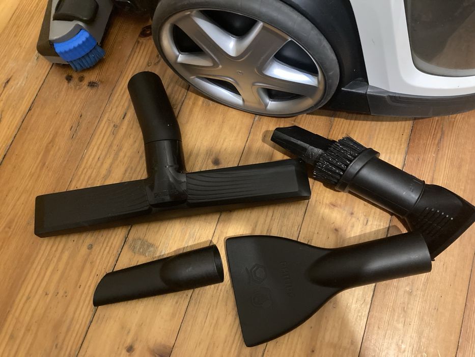 Пилесос,полосос philips,філіпс