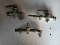 Vendo conjunto de torneiras