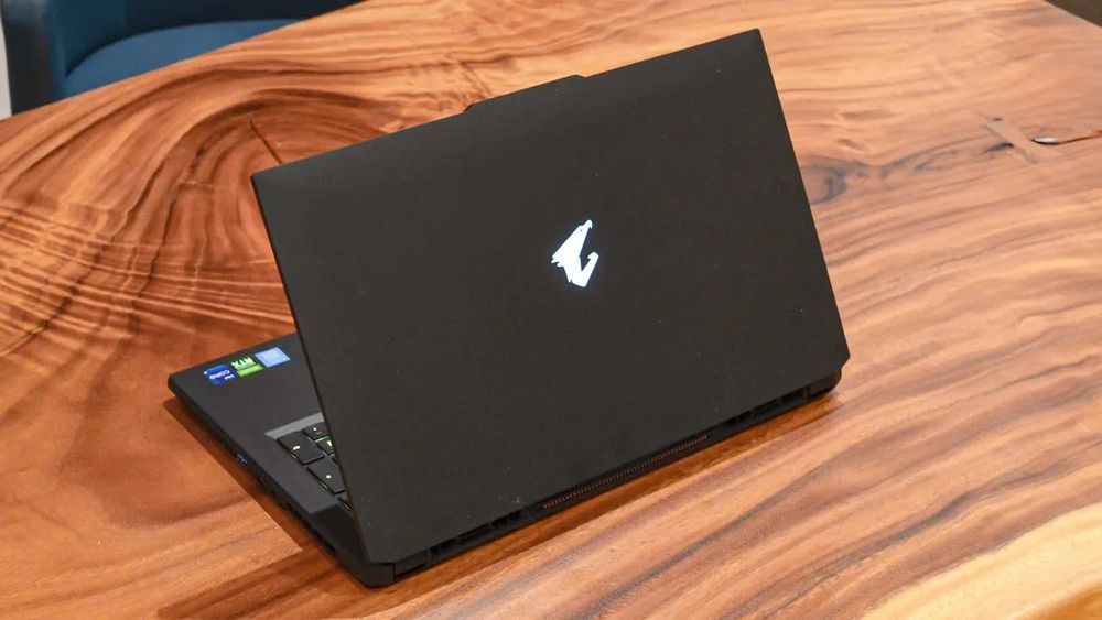 Portátil Gigabyte AORUS 17H