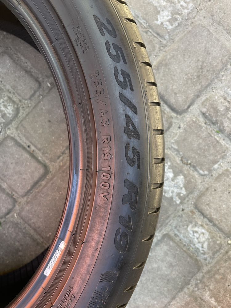 Шини літні 255/45/19  Pirelli