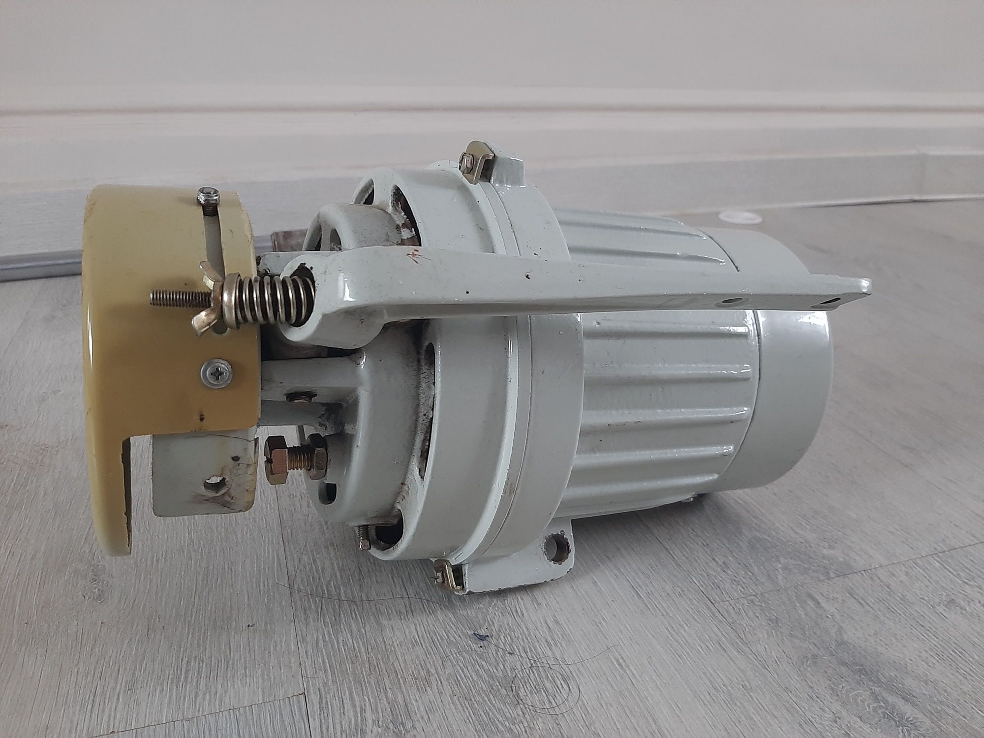 Мотор для промислової швейної машинки Clutch Motor промышленной машины