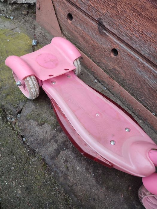 Barbie hulajnoga.