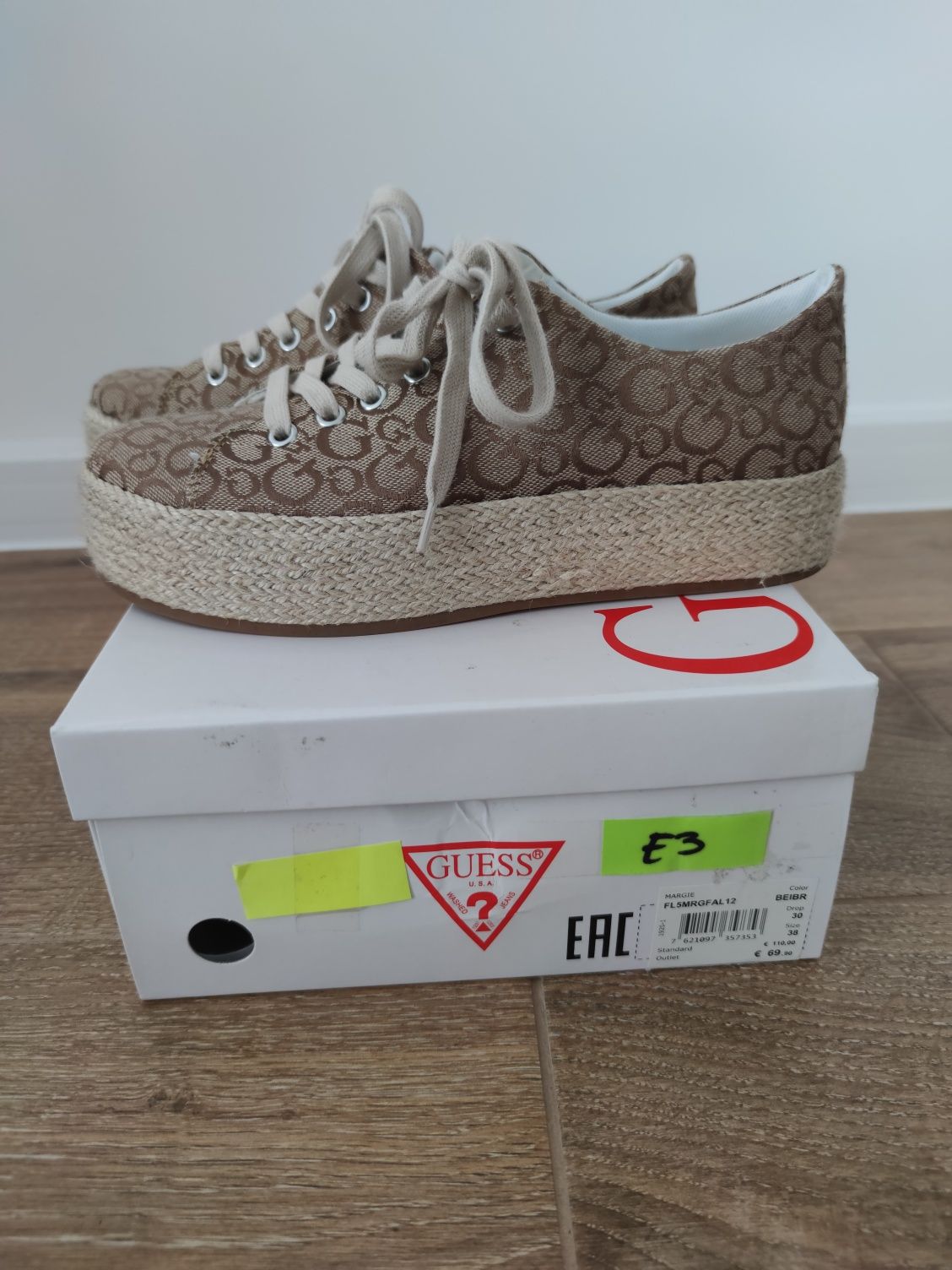 Buty GUESS trampki
