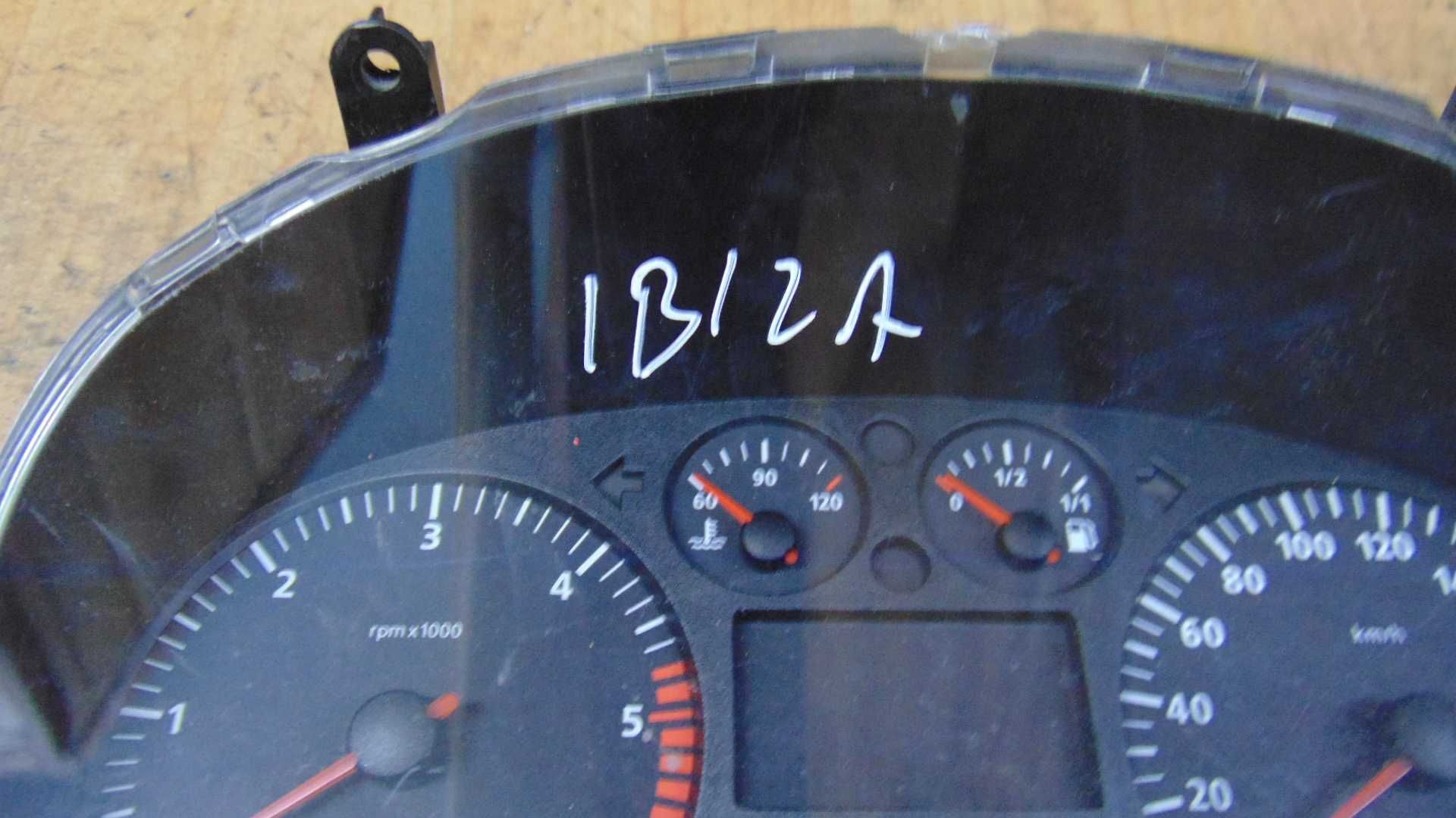 Sty4 Licznik zegary prędkościomierz seat ibiza wysyłka