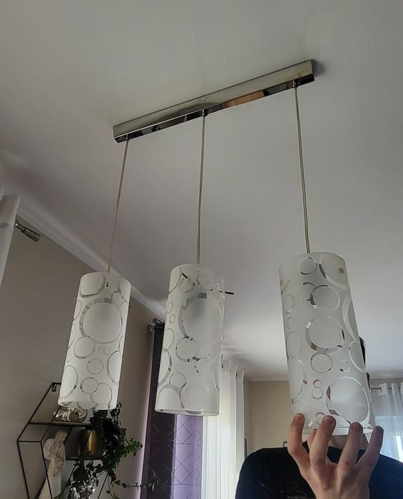 Lampa wisząca z kloszami
