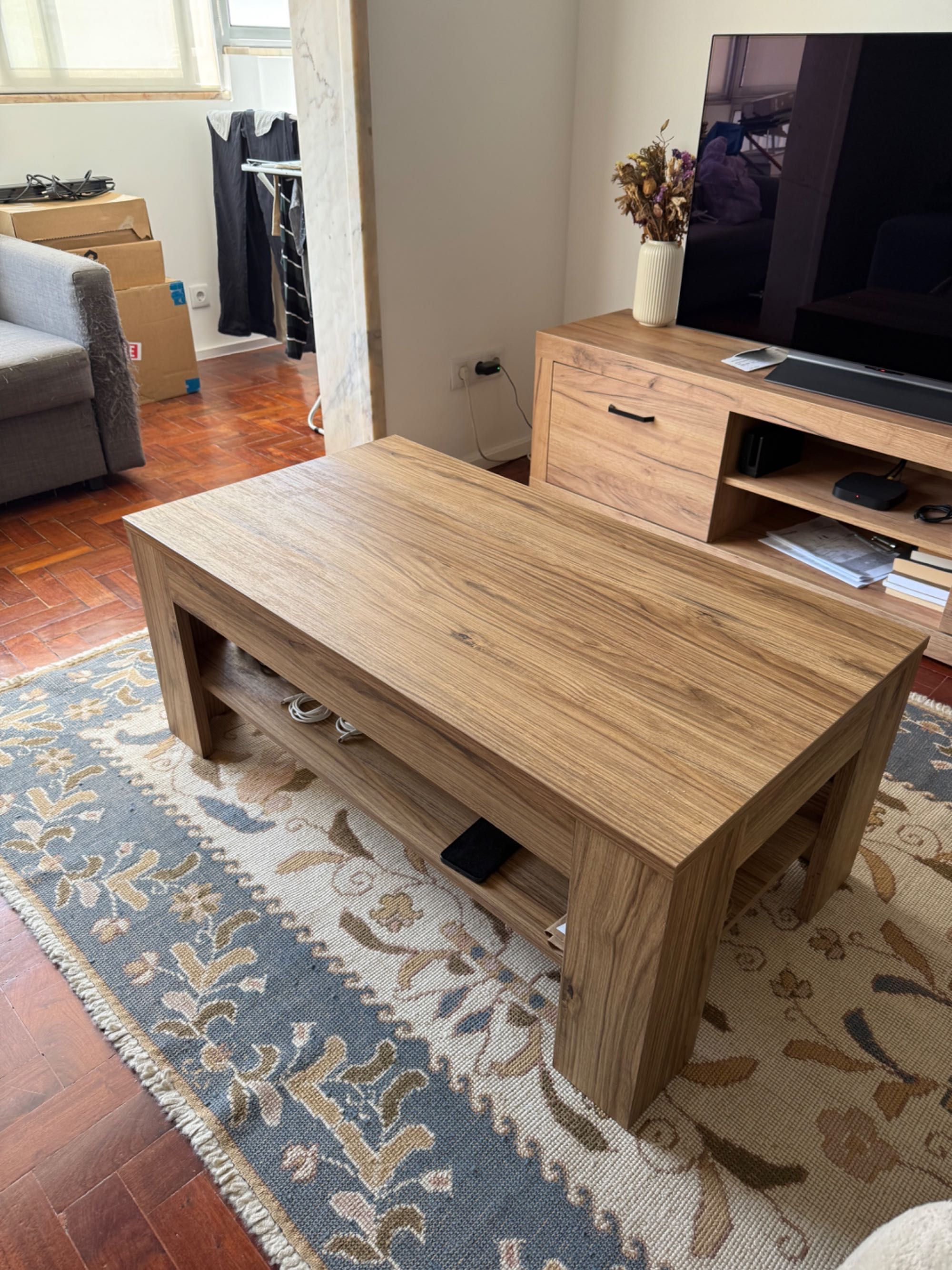Mesa de apoio de Sala