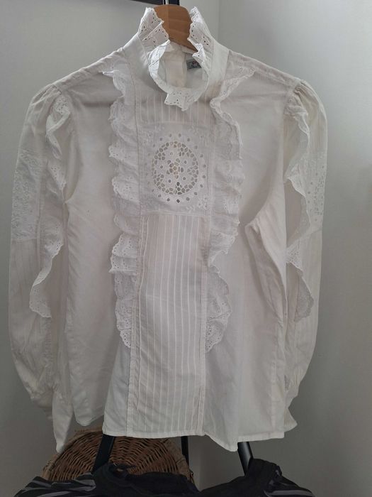 Biała bluzka retro/ folk
