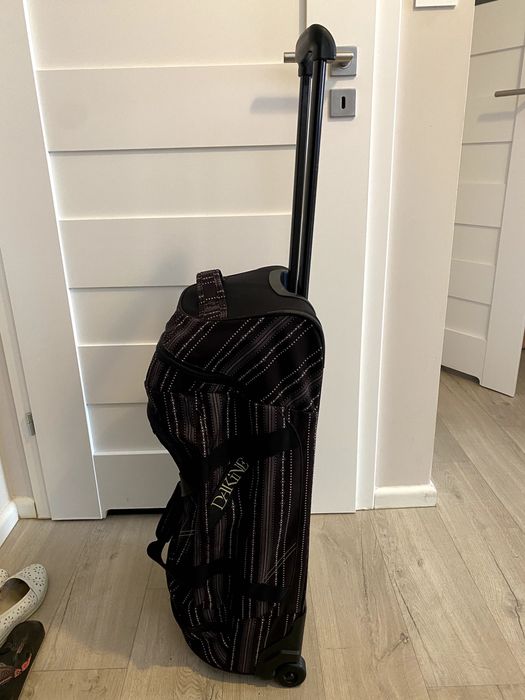 Prawie nowa walizka Dakine 58 L