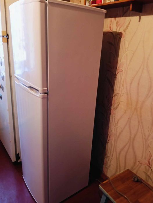 Холодильник  двокамерний ELDER