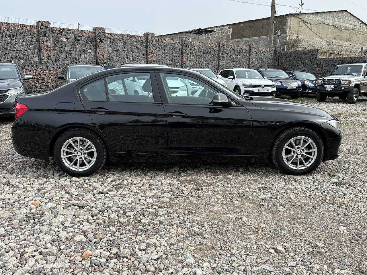 Авто BMW 3 Series 2017