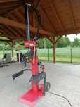 Duża łuparka hydrauliczna do drewna 11 ton pionowa