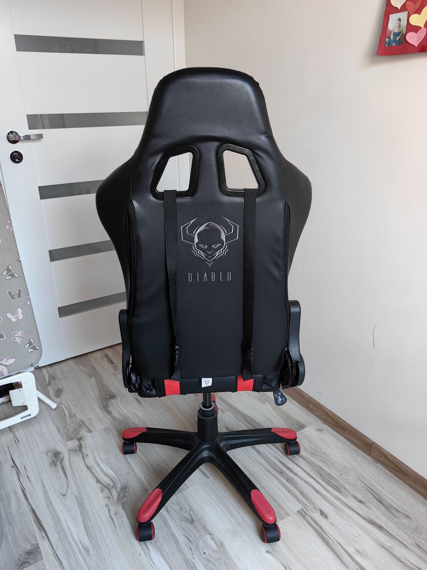 Fotel gamingowy Diablo