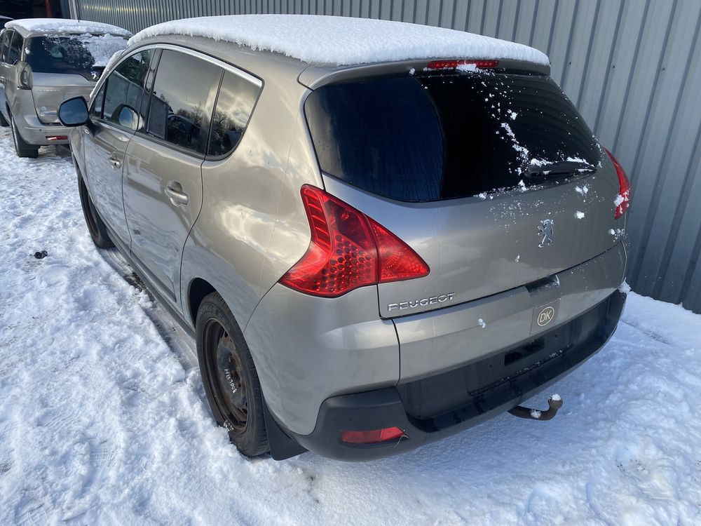 Ляда кришка багажника Борт Пежо 3008 Peugot 3008 2009-2013