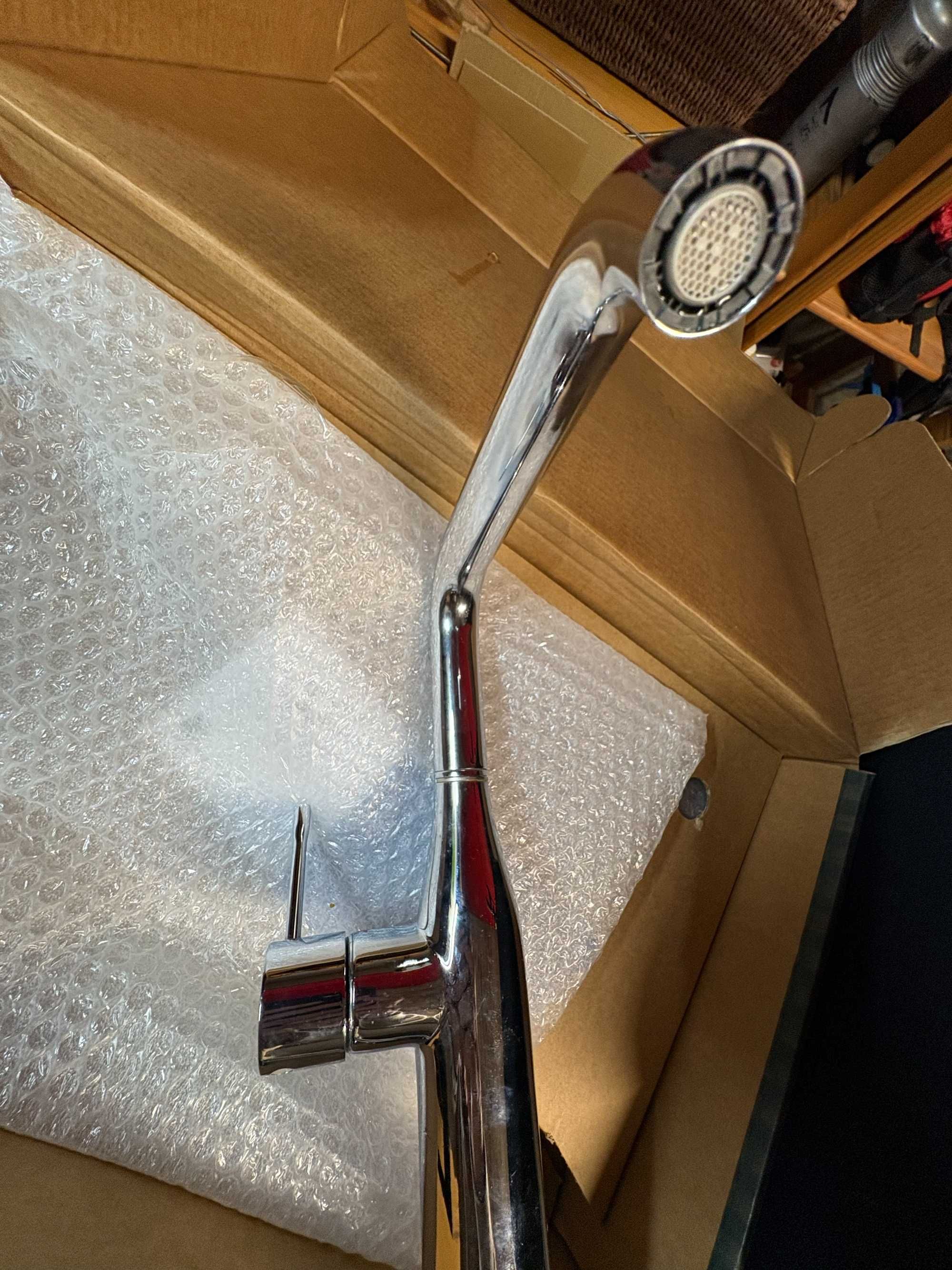 Torneira Monocomando de lavatório/cozinha GROHE