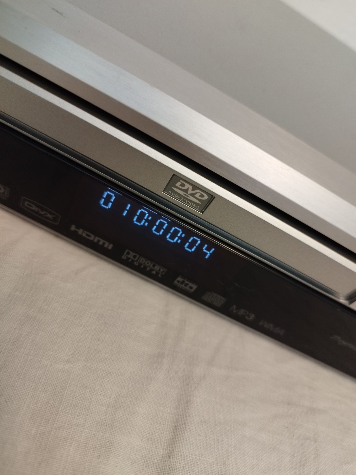DVD Denon 1930 czyta